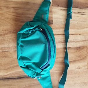 Rei fanny pack nwot